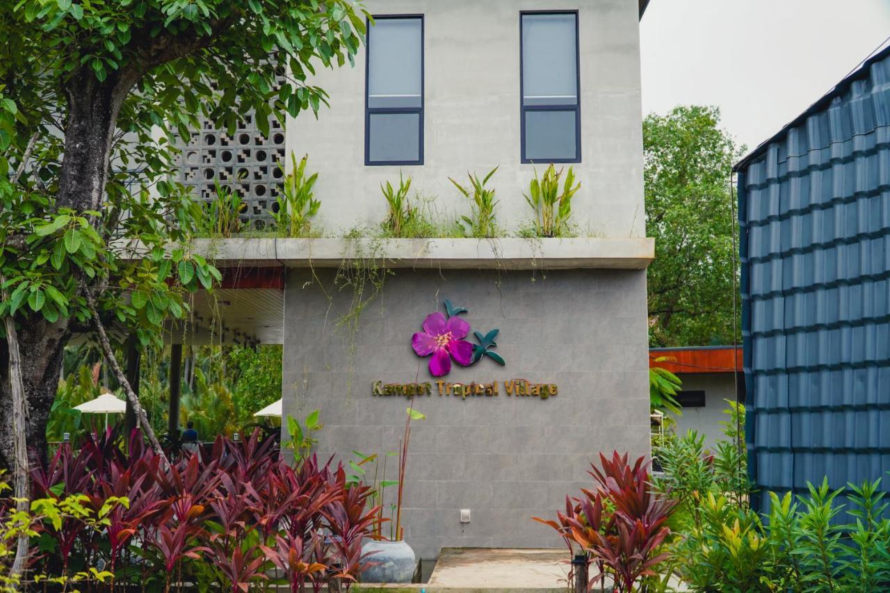Kampot Tropical Village Exteriör bild