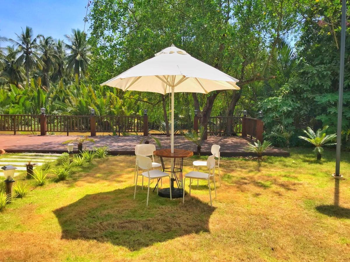 Kampot Tropical Village Exteriör bild