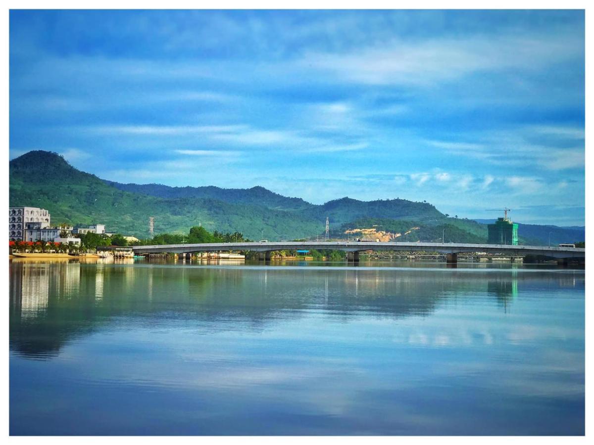 Kampot Tropical Village Exteriör bild