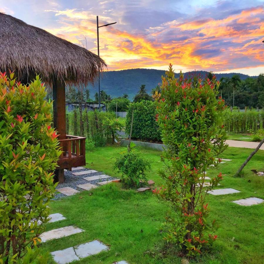 Kampot Tropical Village Exteriör bild