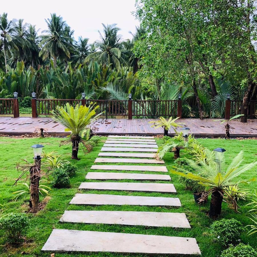 Kampot Tropical Village Exteriör bild